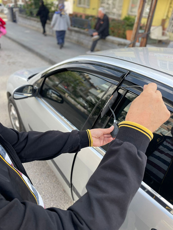 Koyulhisar Oto Kilitçisi